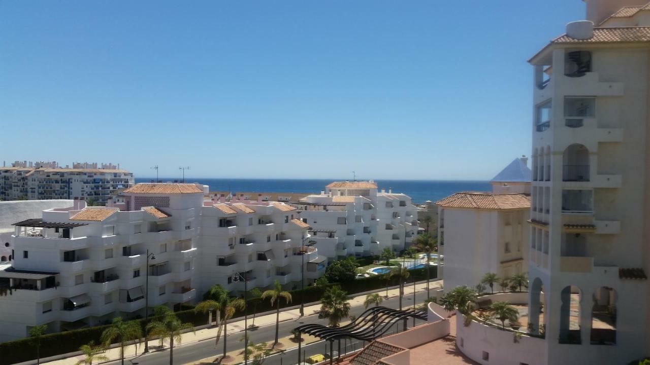 Puerto Deportivo Estepona Eksteriør bilde